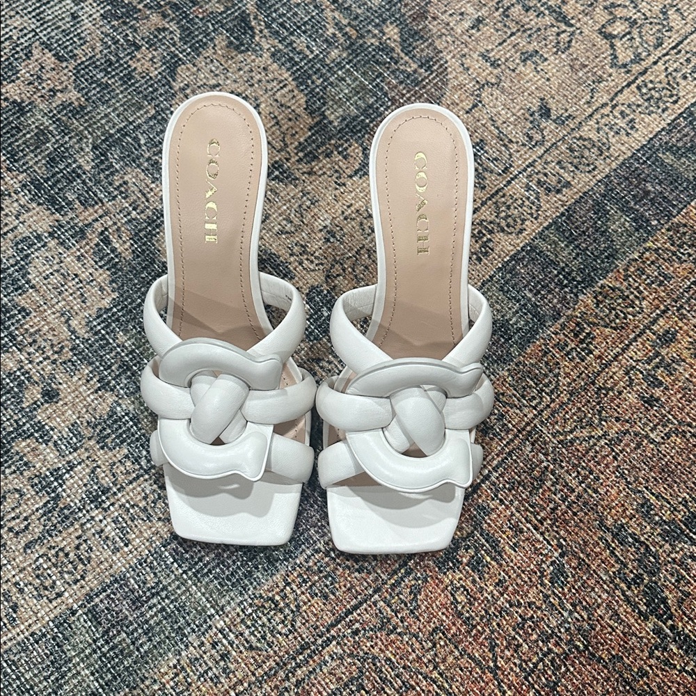 New Coach Kellie Sandal